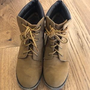 Madden girl timb style shoe